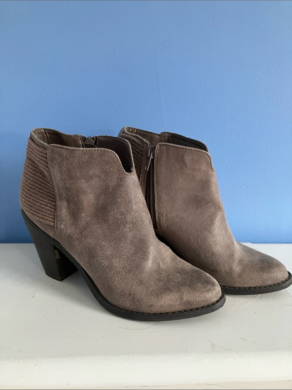 Carlos by Carlos Santana Women’s Dark Tan / Brown Suede Heeled Booties - 8